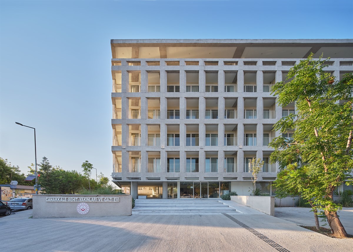 Şehit Yakınları ve Gazi Evi