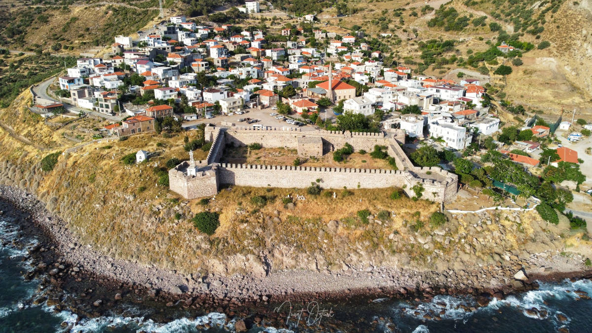 Babakale Kalesi