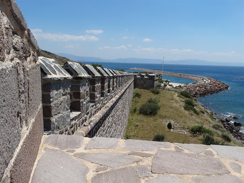 Babakale Kalesi