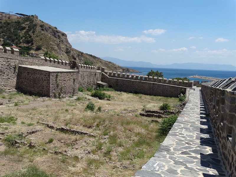 Babakale Kalesi