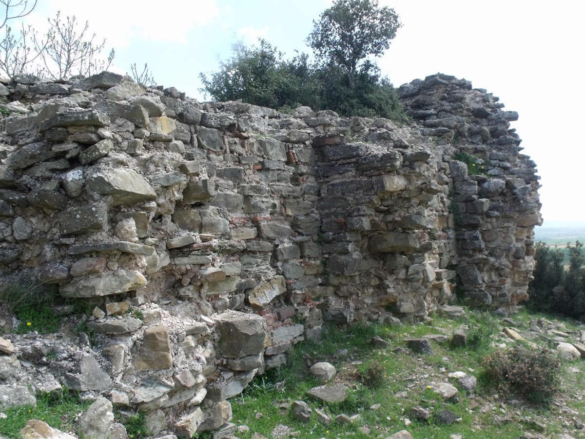 Kalealtı Kalesi