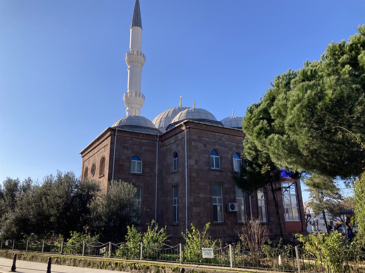 Necip Paşa Camisi