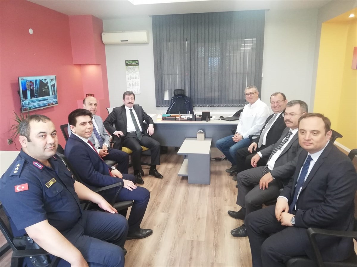 vali orhan tavli biga osb de minar mobilya fabrikasini ziyaret etti